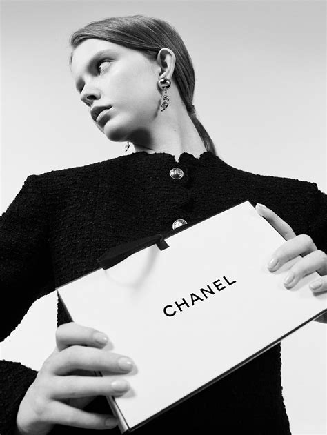 chanel customer service hours|Chanel customer service representative.